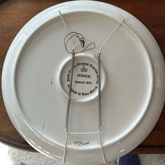 Vintage Poole Pottery 1973 Medieval Series - Picture 4 of 5